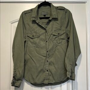 Universal Thread Sage Green Button Down Shirt